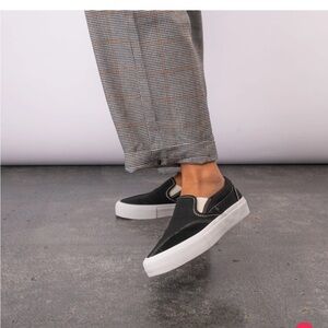 Clear Weather Dodd Unisex Slip on Sneakers Size 9 Men 10.5 Women NIB